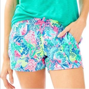 Lilly Pulitzer run around short